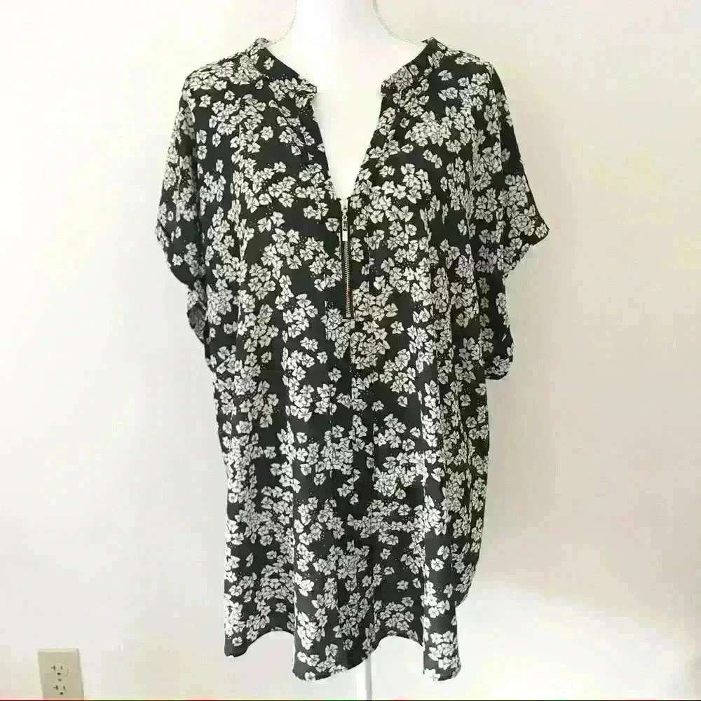 Avenue Gray & Yellow Floral Zip Blouse